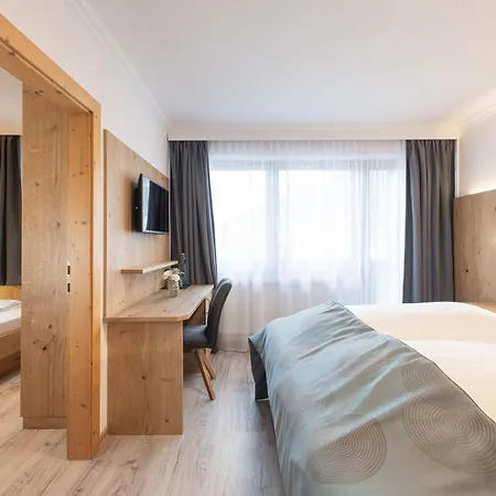 Hotel Alphof Stubaital 4*