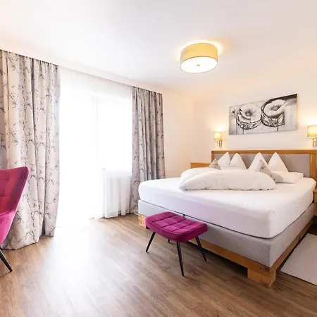 Hotel Alphof Stubaital 4*