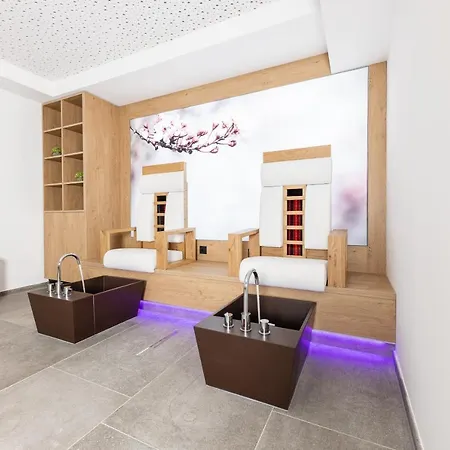 Alphof Stubaital Hotel 4*