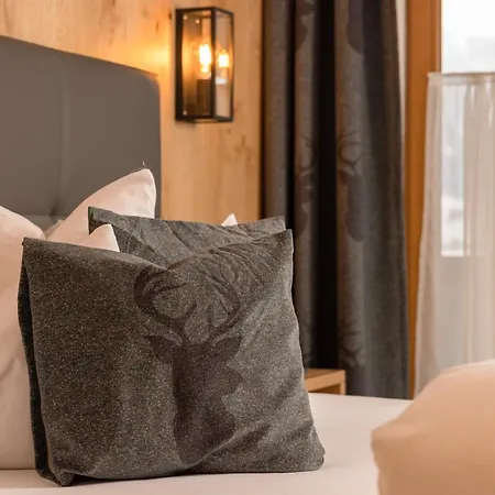 Hotel Alphof Stubaital 4*
