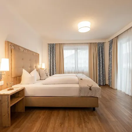 Hotel Alphof Stubaital 4*