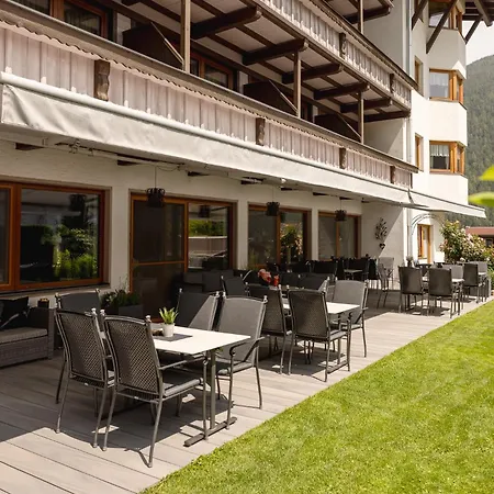 Hotel Alphof Stubaital