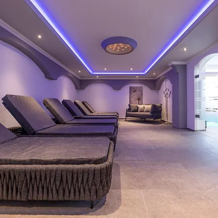 Hotel Alphof Stubaital 4*