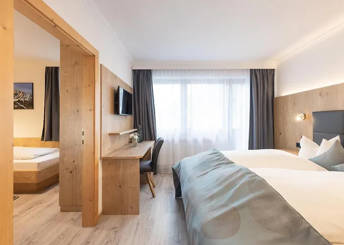 Hotel Alphof Stubaital 4*