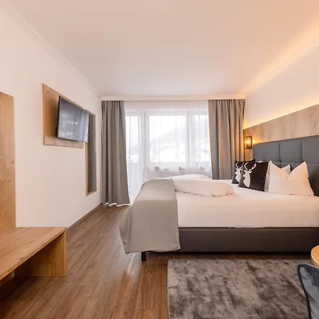 Hotel Alphof Stubaital 4*