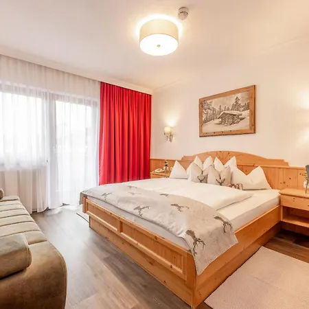 Hotel Alphof Stubaital 4*